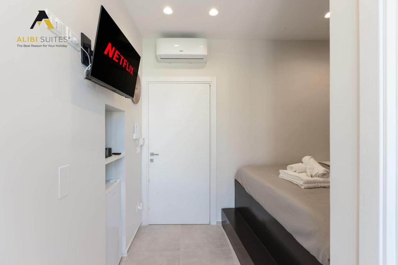 Alibi Suites Suite Museum: Gioiello Con Vista Sul Museo Archeologico Nazionale, Letto E Doccia Con Cromoterapia, Smart Tv, Wifi E A/C Ruvo di Puglia Dış mekan fotoğraf
